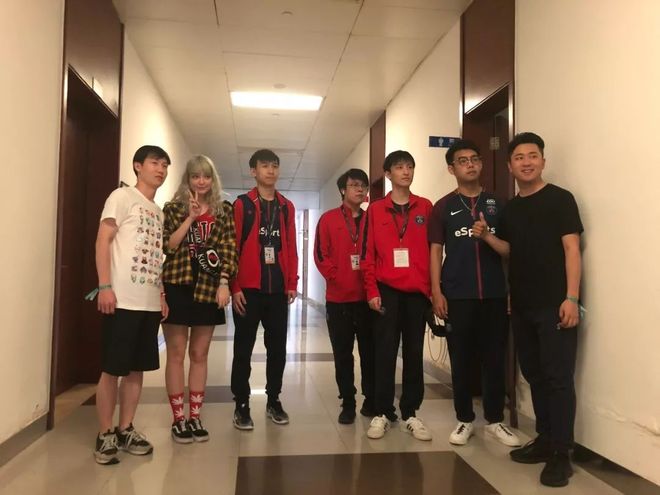 新高锚定